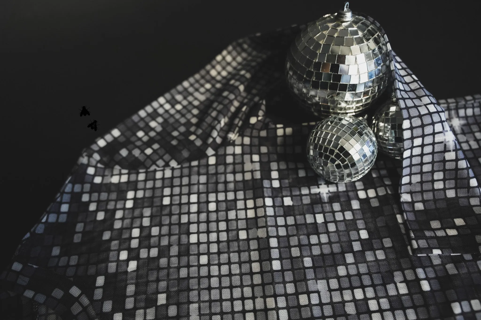 DOLLY DISCO MESH L/S [NO XL/2X]