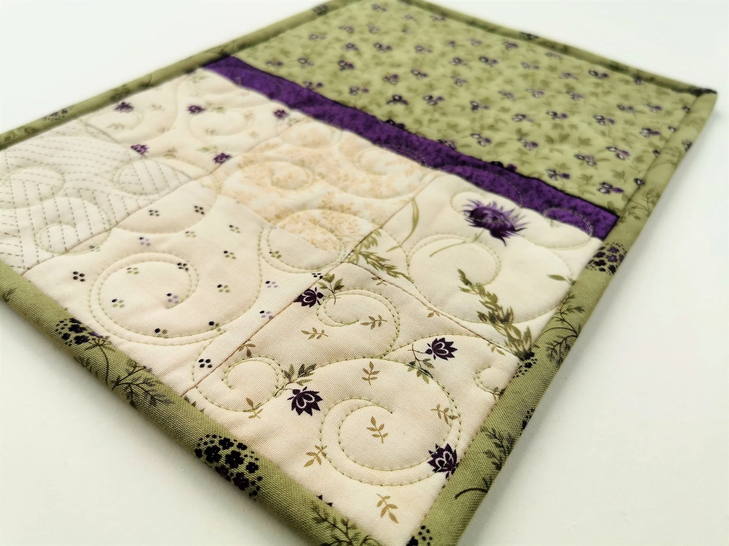 Green Floral Mini Quilt, Small Placemat, Quilted Mug Rug