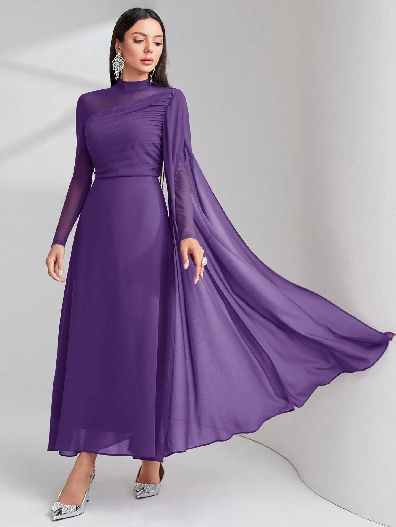 Modely Contrast Mesh Ruched Dress With Sleeves