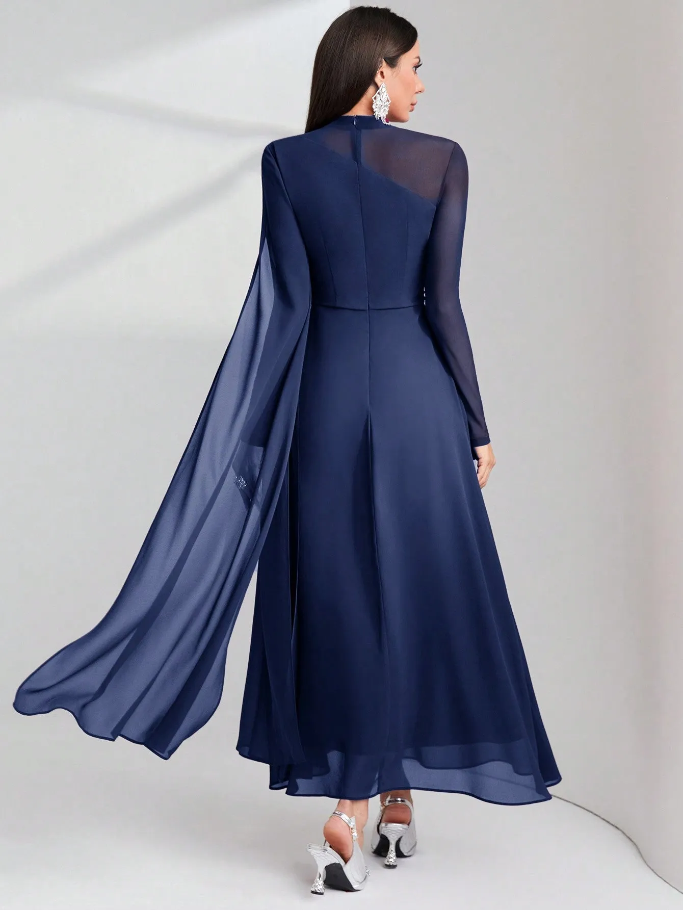 Modely Contrast Mesh Ruched Dress With Sleeves