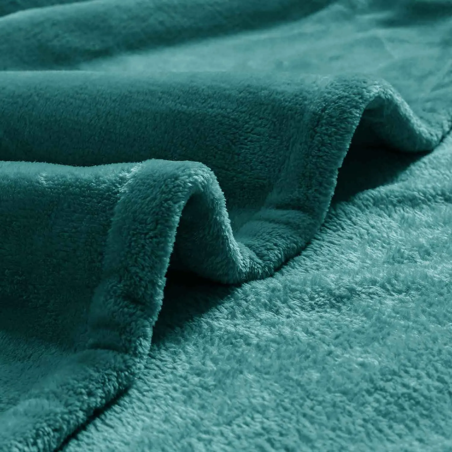 Supersoft 310 gsm Snuggly AC Fleece Blanket Teal Emerald